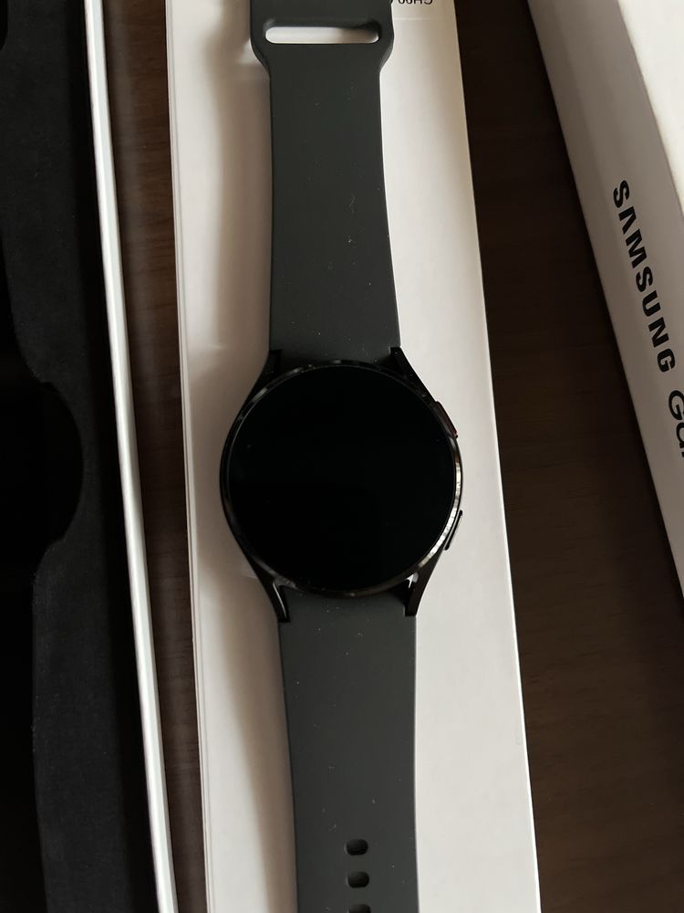 Новий! Смарт-годинник Samsung Galaxy Watch 4 ручний годинник