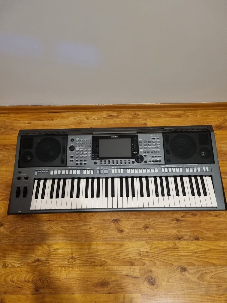 Yamaha PSR-S770 JAK NOWA
