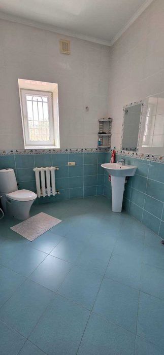 Дом в Золотой Горке, 20 соток, делимый участок, винный погреб, сауна