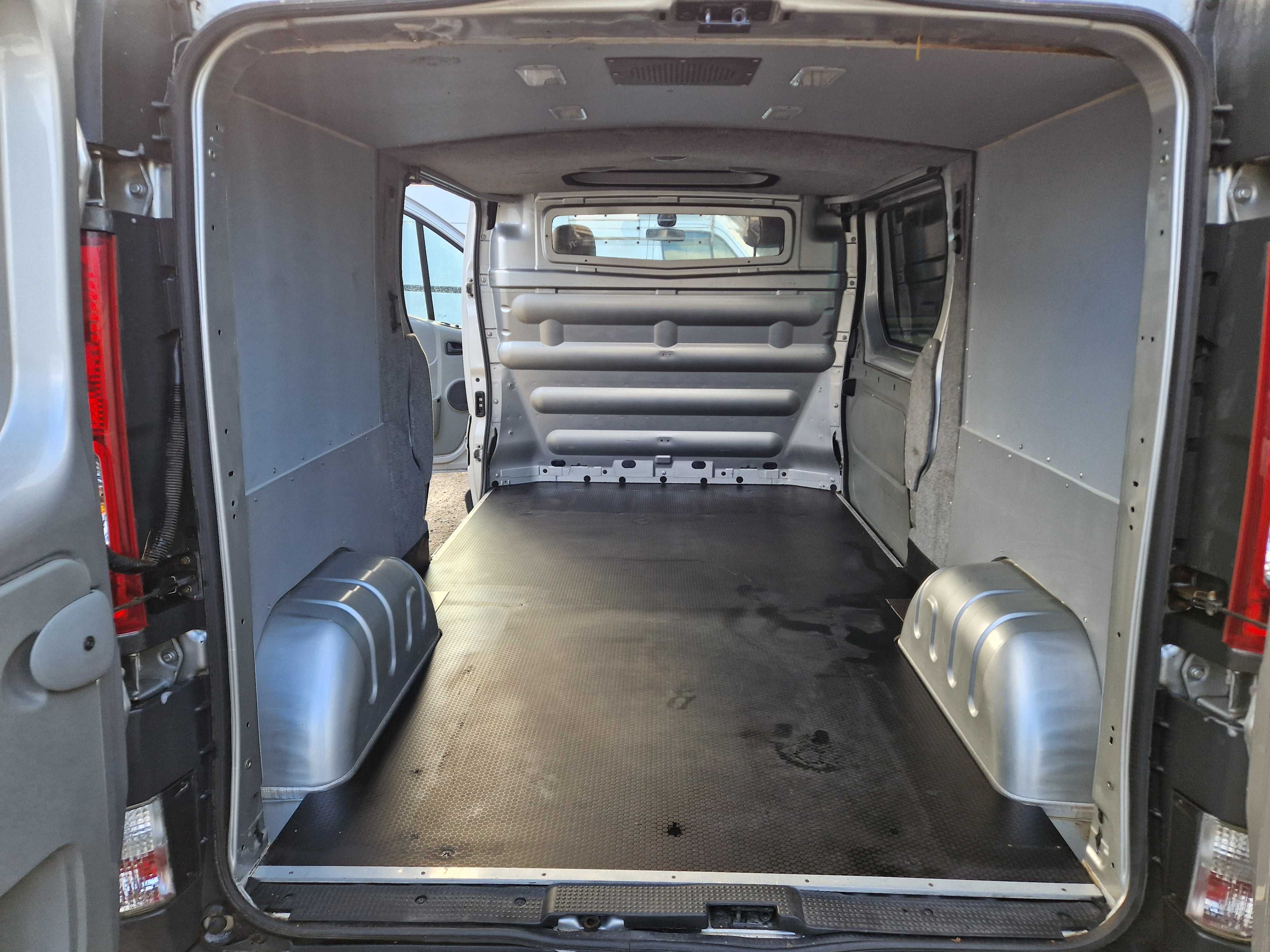 Renault Trafic 2,5 DCI 145KM, 2 boczne drzwi