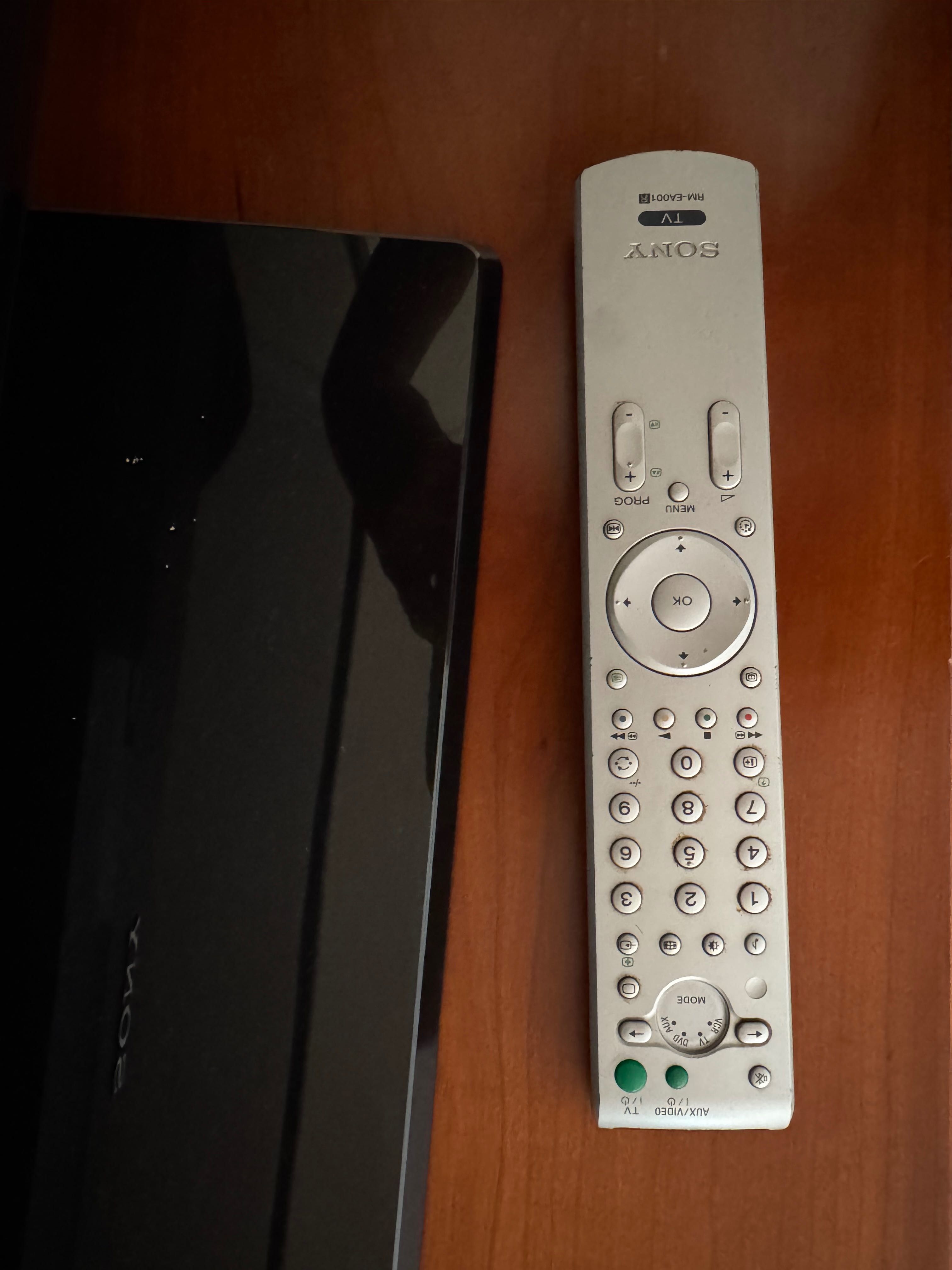Televisão Sony com comando