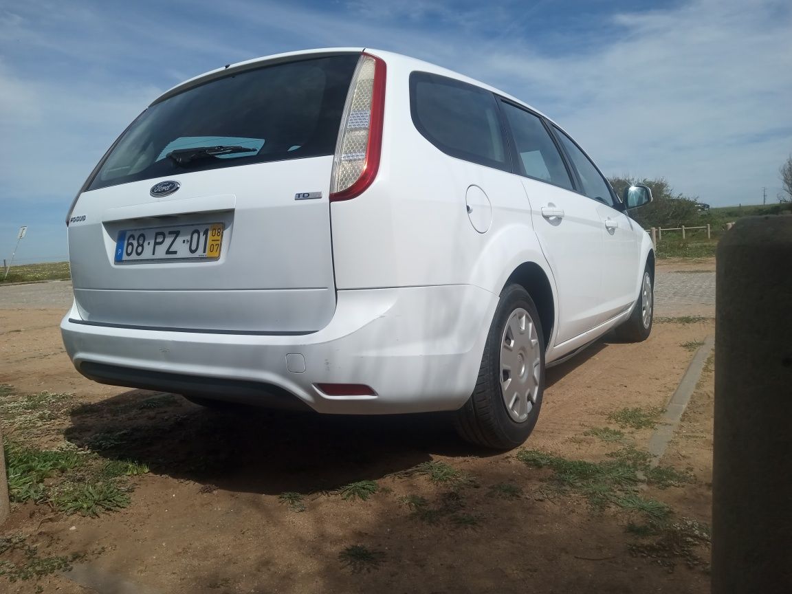 Carrinha Ford Focus branca Leia a Descrição abaixo