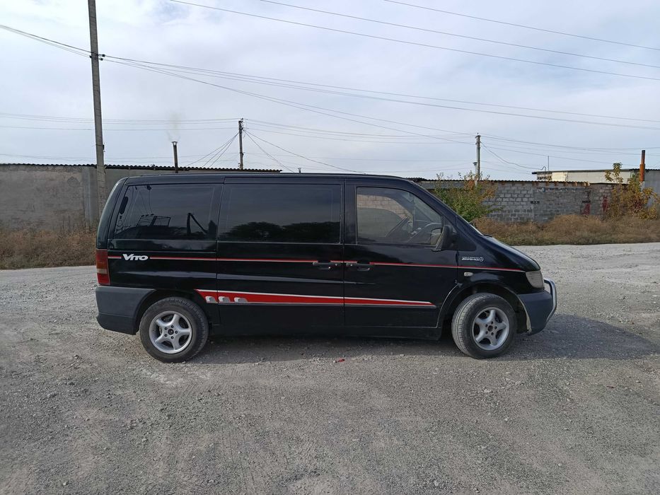 Mercedes Vito легковий пасажирський 8 місць