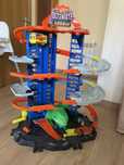Hot Wheels Ultimate Garage T-rex