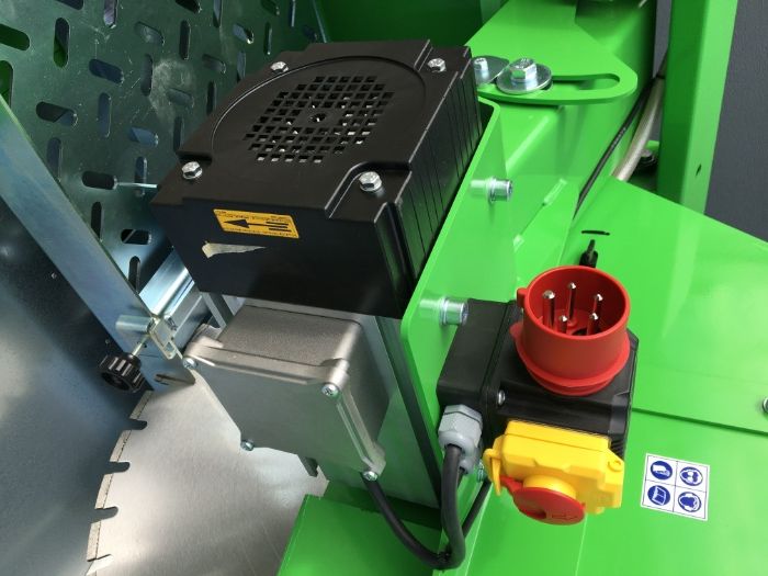 Piła budowlana przecinarka stolikowa Dr.Schulze BS750 piła do cegieł