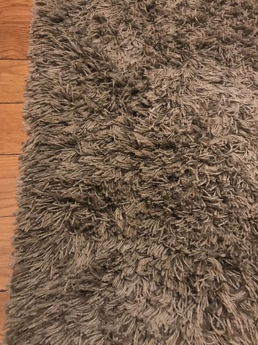 Carpetes castanhas/cinzas