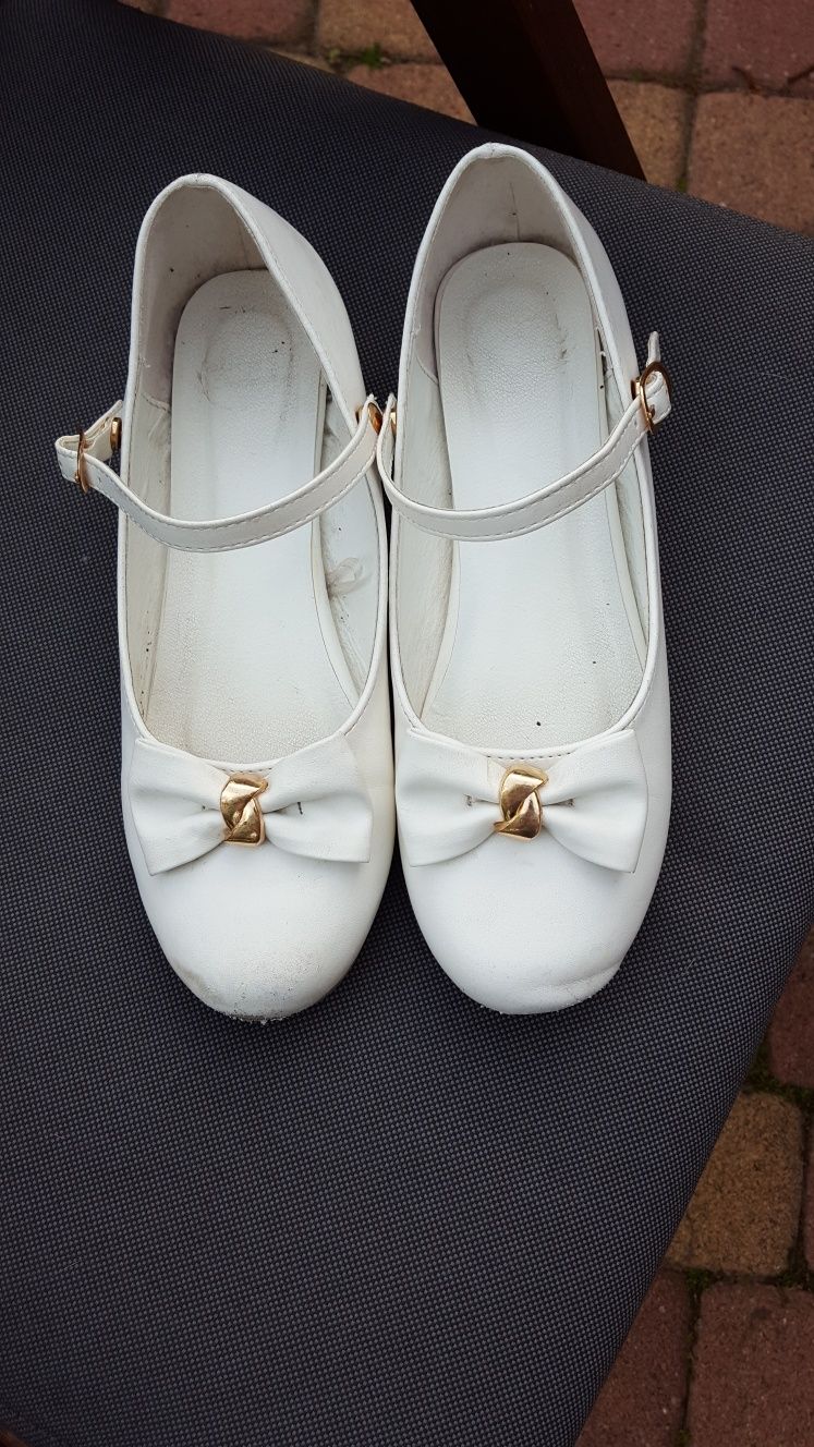 Buty komunijne dla dziewczynki 37 Nelli blu
