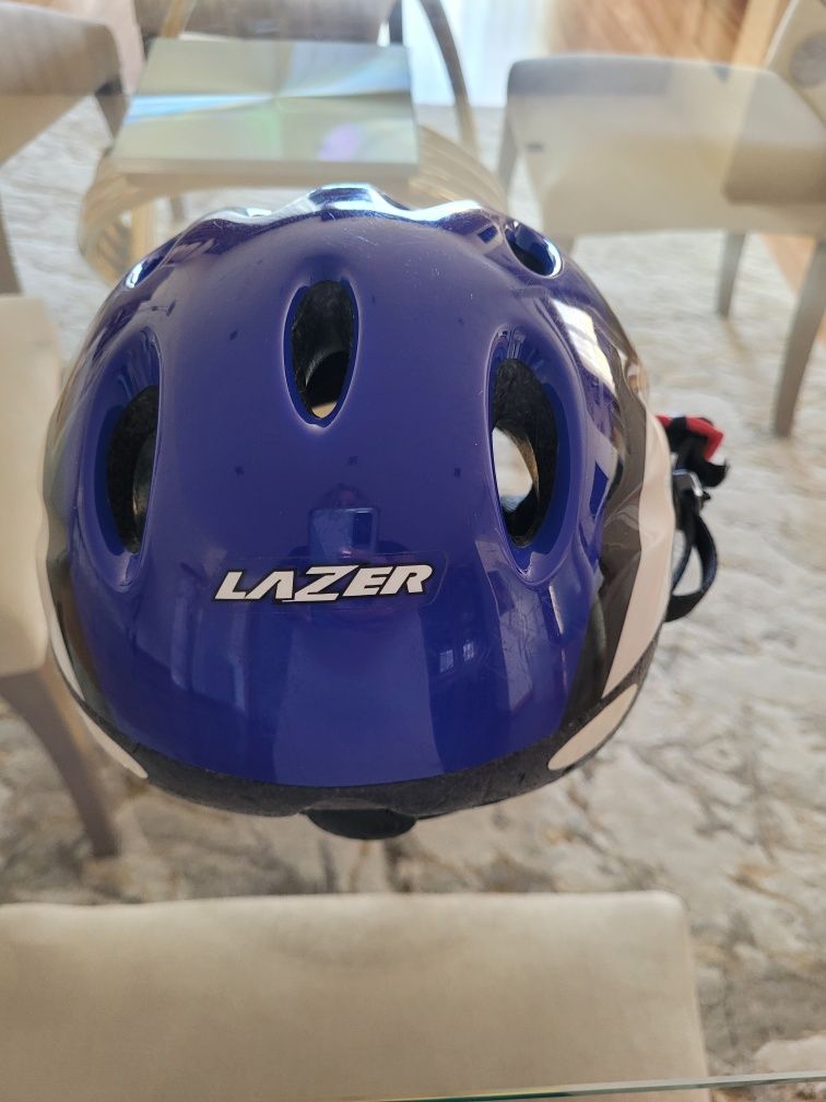 Conjunto Capacete de Bicicleta + Luvas 5-7 anos