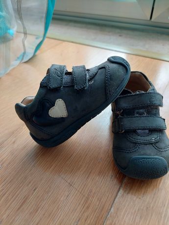 Sapato/ténis chicco tamanho 19 azul escuro