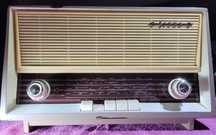 Rádio SIERA Made in Holland 1959 ouvi o Guitarrista Les Paul da Gibson