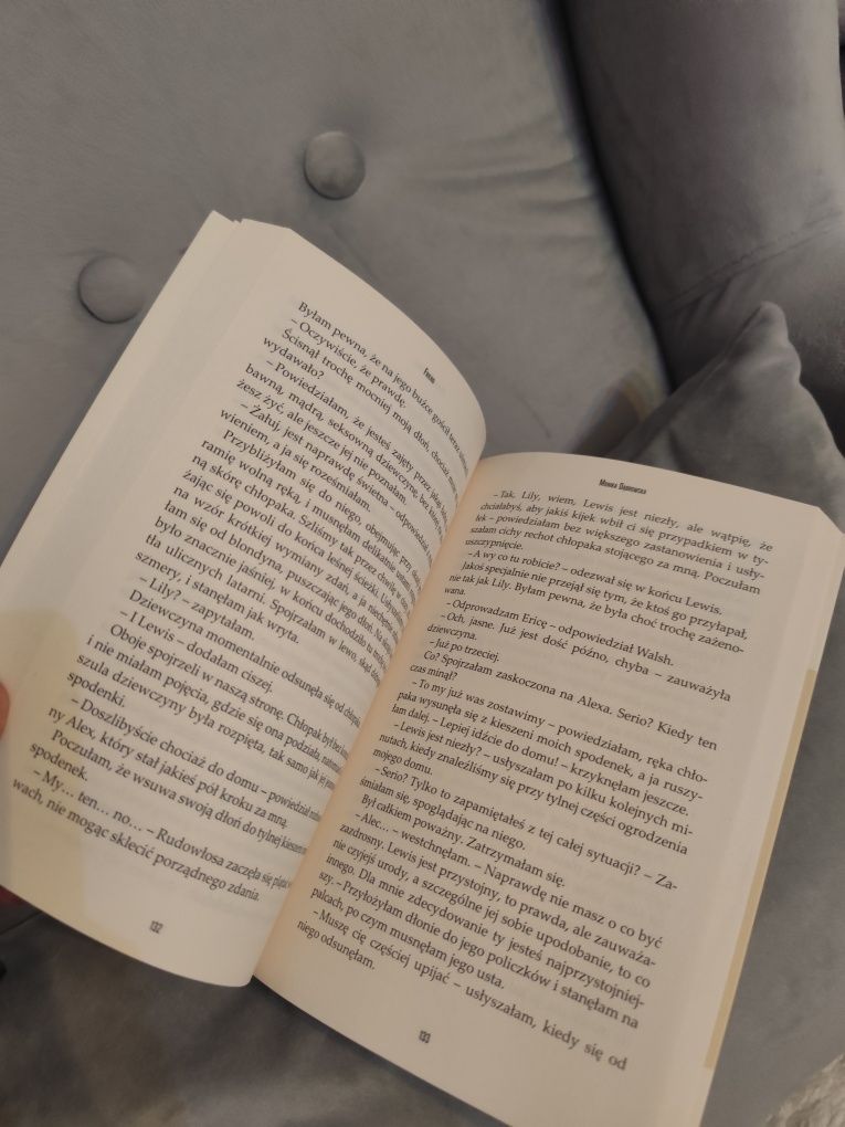 Książka młodzieżowa lekki romans Friend Monika Dąbrowska niezwykłe mię