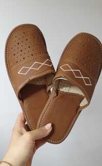 Klapki laczki pantofle męskie skóra naturalna haft góralskie