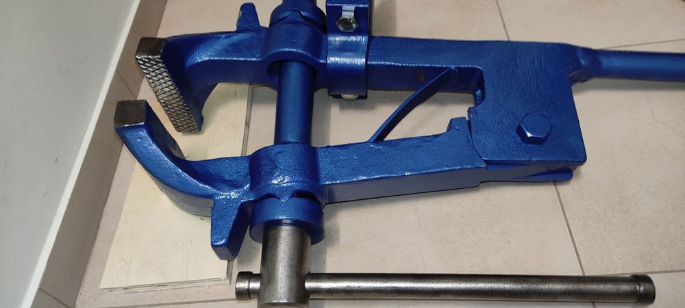 Imadło kowalskie bison