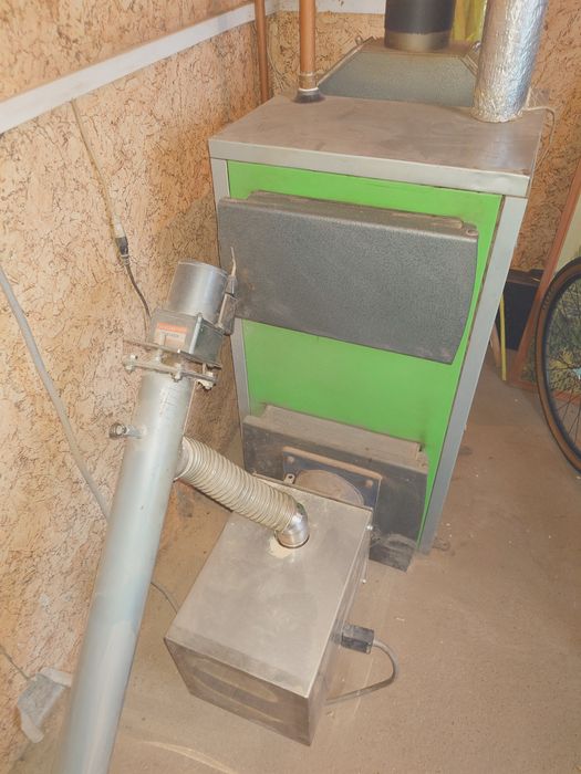 Palnik na pellet z wymiennikiem i zasypem 8kW