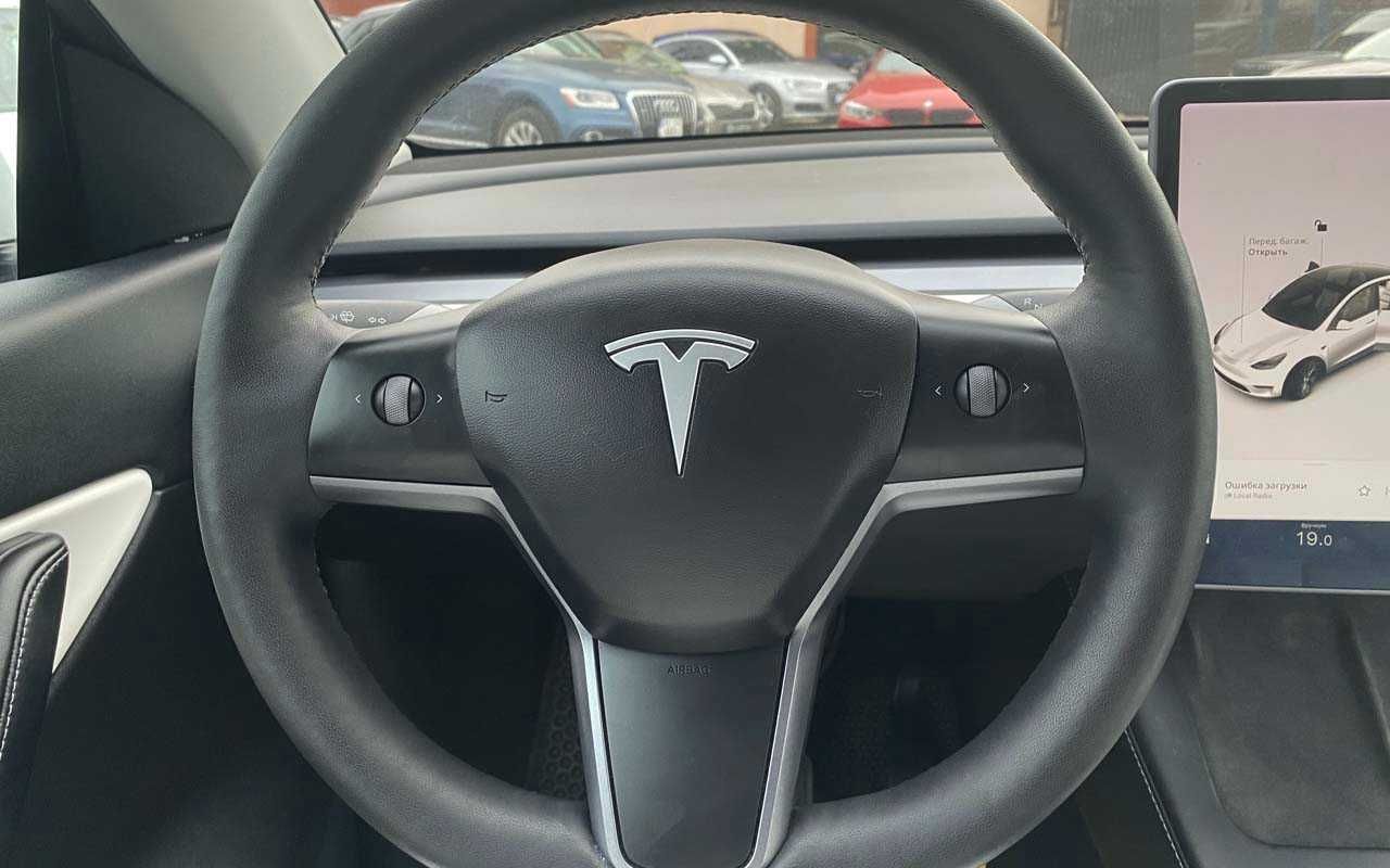 Tesla Model Y 2021