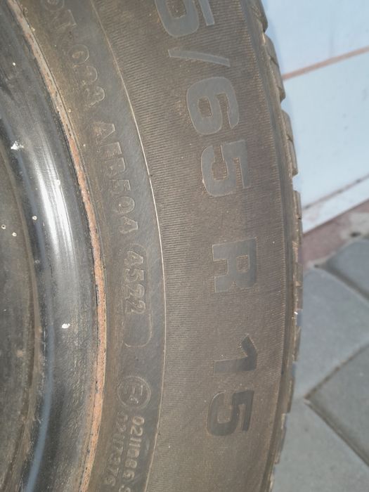 Sprzedam komplet kol  zimowych fiat tipo