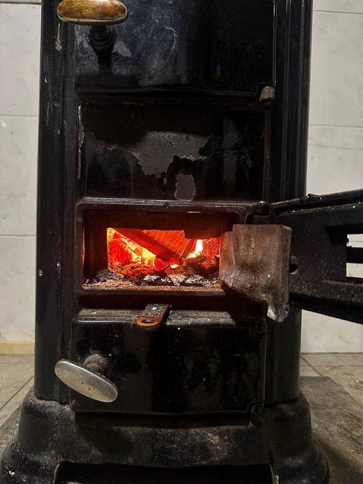 Salamandra a Lenha – Ferro Fundido – Muito Potente e Funcional