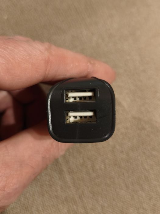 Ładowarka samochodowa 2x USB