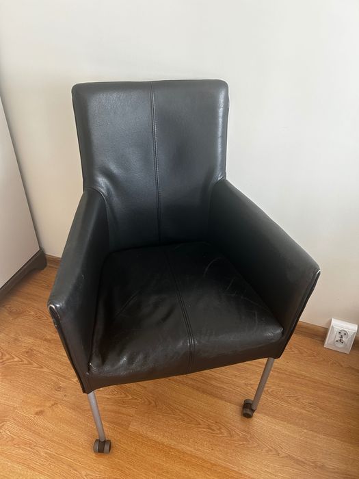 Fotel, krzesło na kółkach