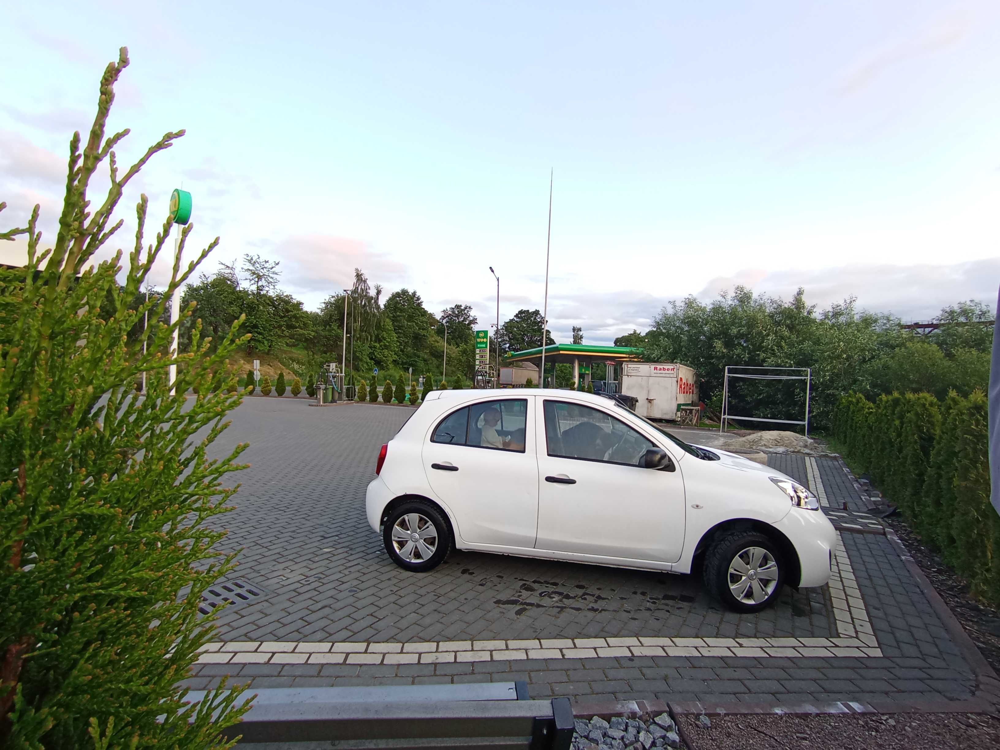 Свіжо-пригнаний автомобіль Nissan Micra