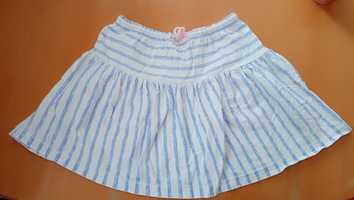 Biała spódnica w niebieskie paski 122 Cool Club regulowana w pasie