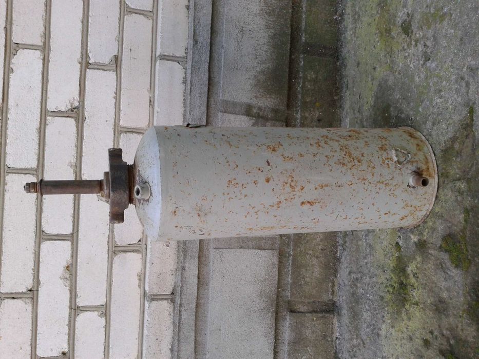 Продаю бак-оприскувач СССР  (для саду і огородини)