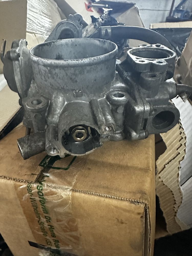 Дросельна заслінка Mitsubishi Galant 2.5 V6 24V 1996-2003 рік