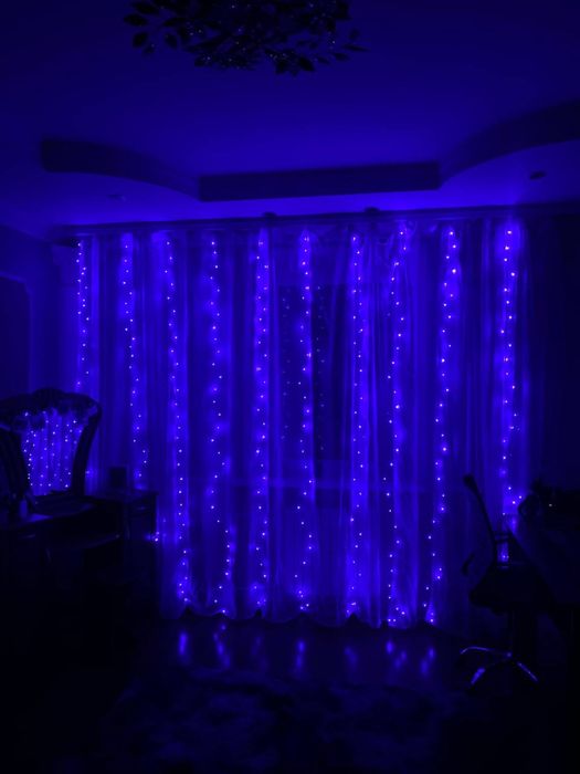 Гірлянда-штора га вікно