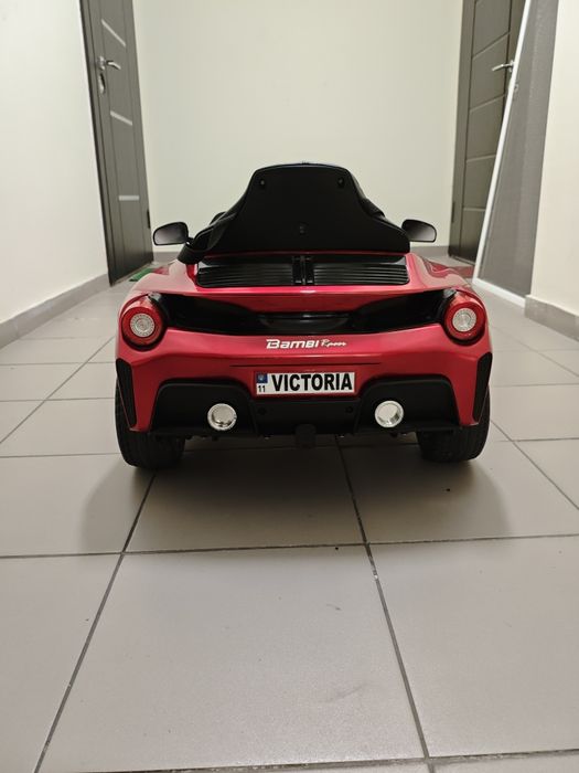 Продам машину на аккумуляторі M4700EBLRS-3