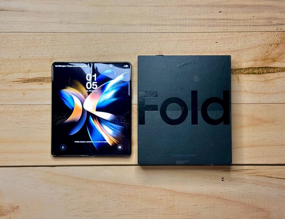 Samsung Galaxy Fold 4 12/512gb. Полный комплект