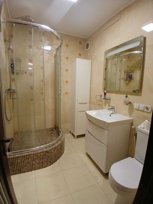 Оренда 2 кімн. квартири,  автономне опалення, центр