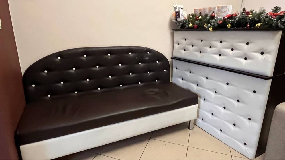 Диван вживаний з прихованою нішею