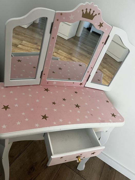 Toaletka dla dziewczynki