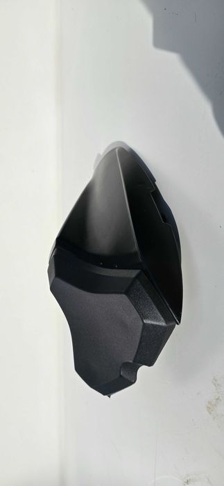 SUZUKI GSX-S 750 Nakładka Owiewka Siedzenie Zaślepka 17-23r