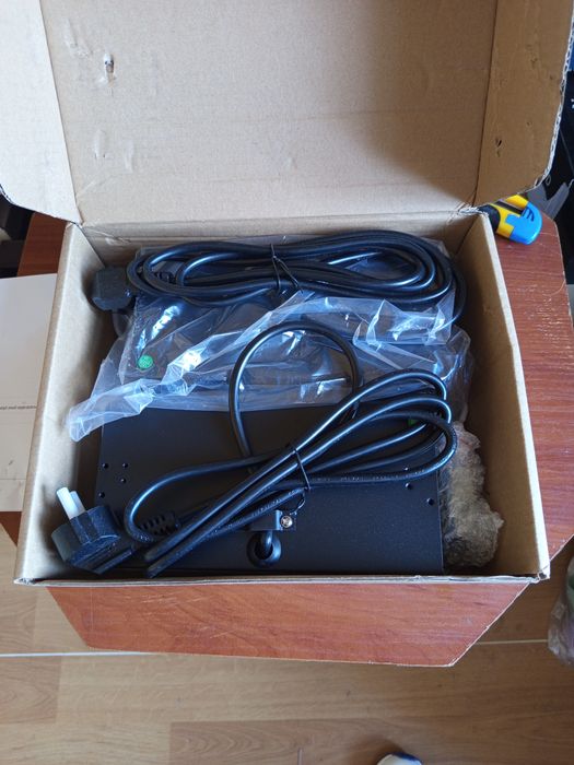 Moduł zasilający wpuszczany