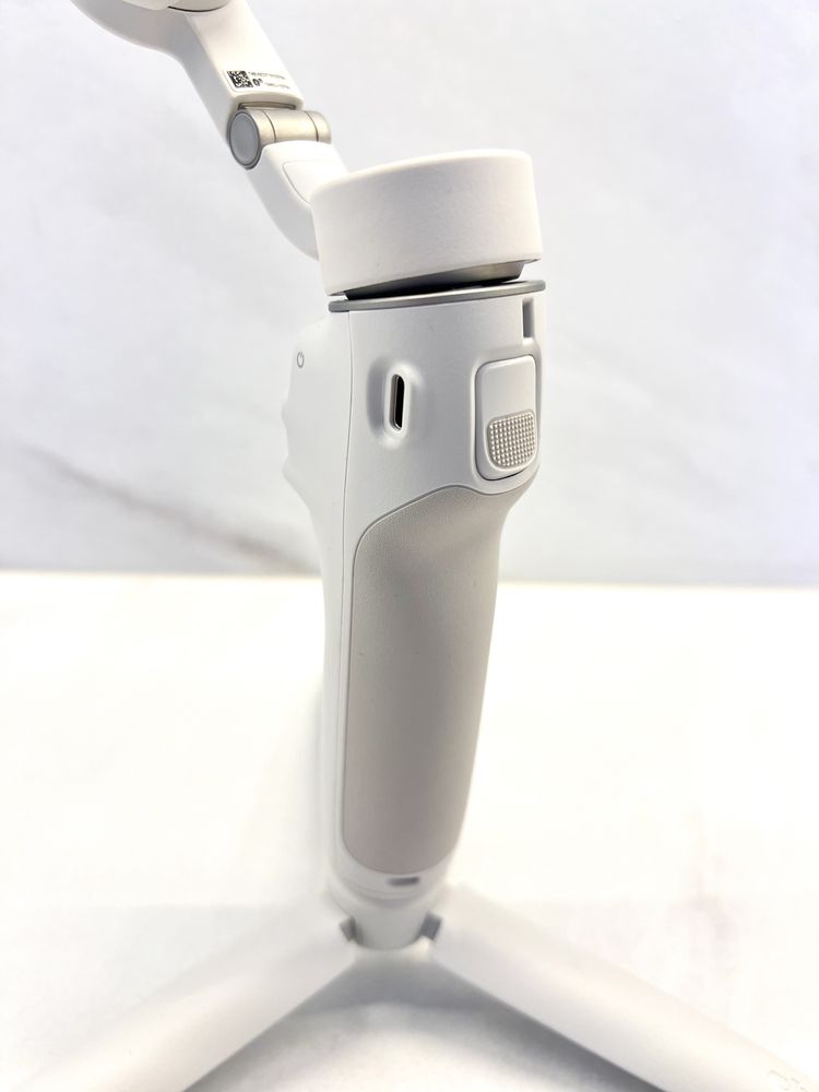 Gimbal DJI osmo mobile 6 (Platinum Gray)