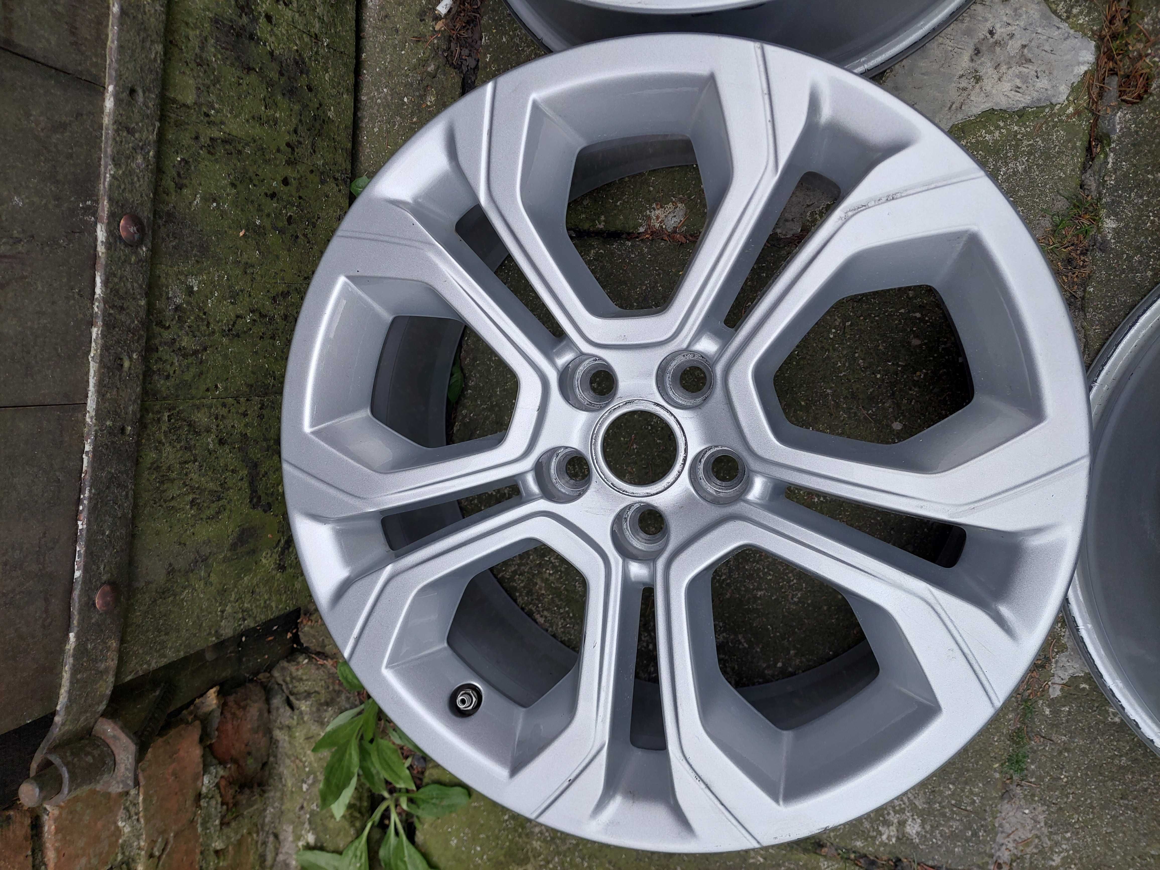 Oryginalne Alufelgi Range Rover Ford Volvo 18" 5x108 ET45 8jx18