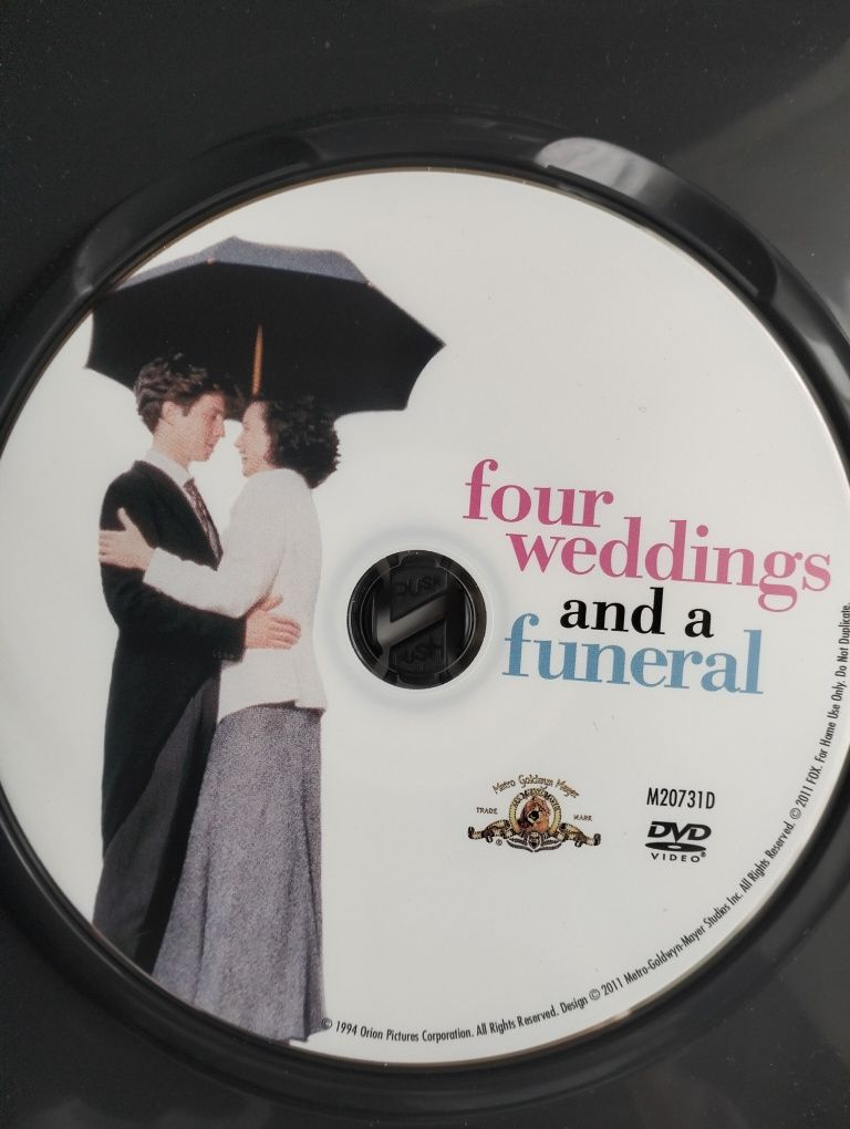 DVD Quatro Casamentos e um Funeral