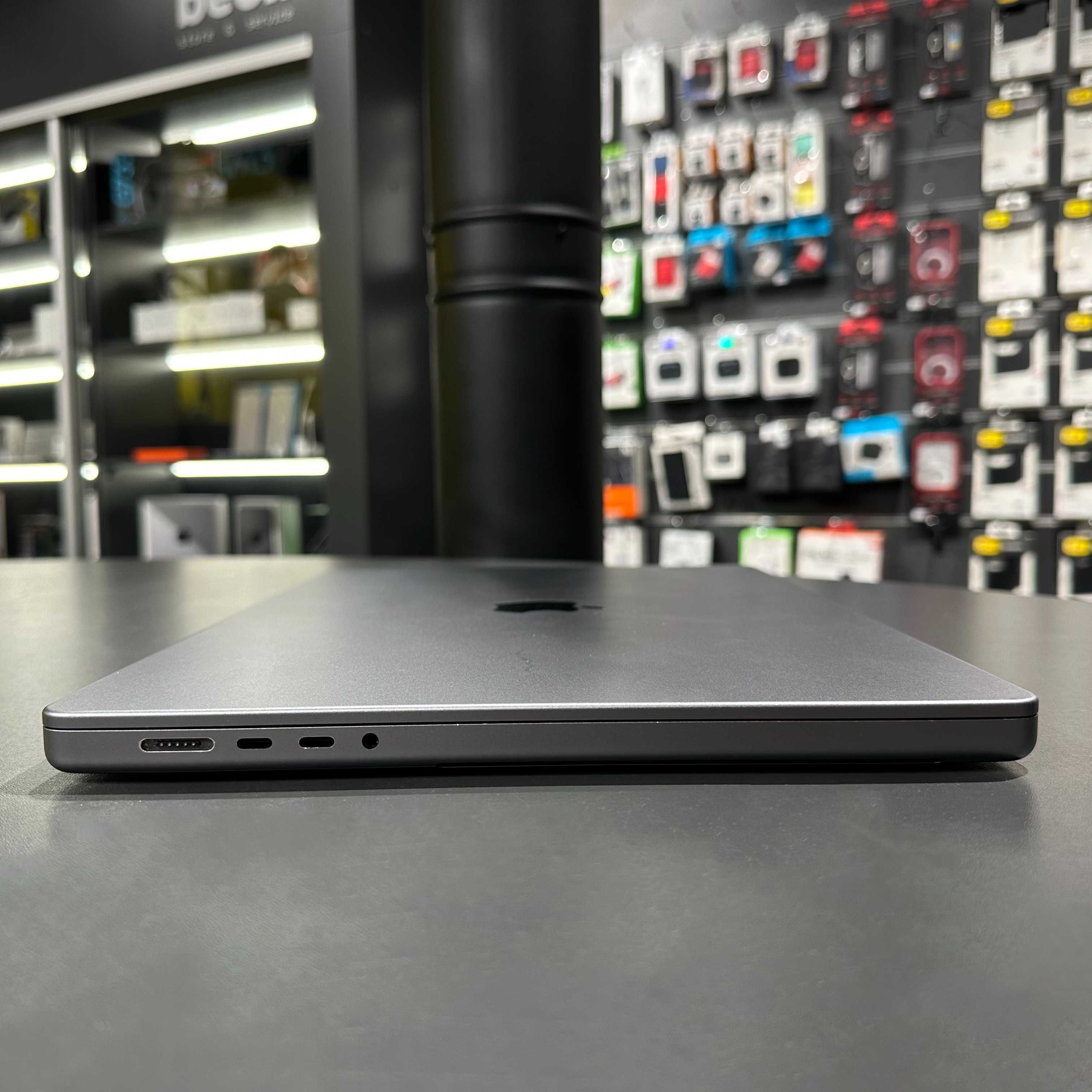 MacBook Pro 16" 2021 M1 Max 32GB RAM 1Tb SSD РОЗПРОДАЖ!