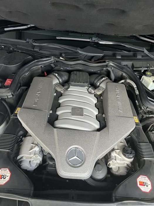Mercedes C63 AMG