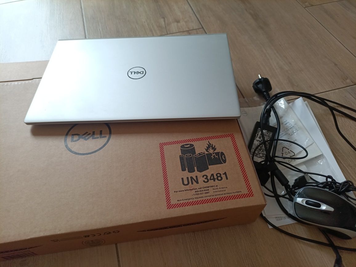 Laptop Dell Inspiron 5505 Ryzen 5 4500U/16GB/256/Win10