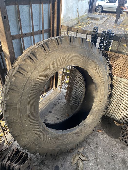 Переднє колесо на трактор юмз, мтз