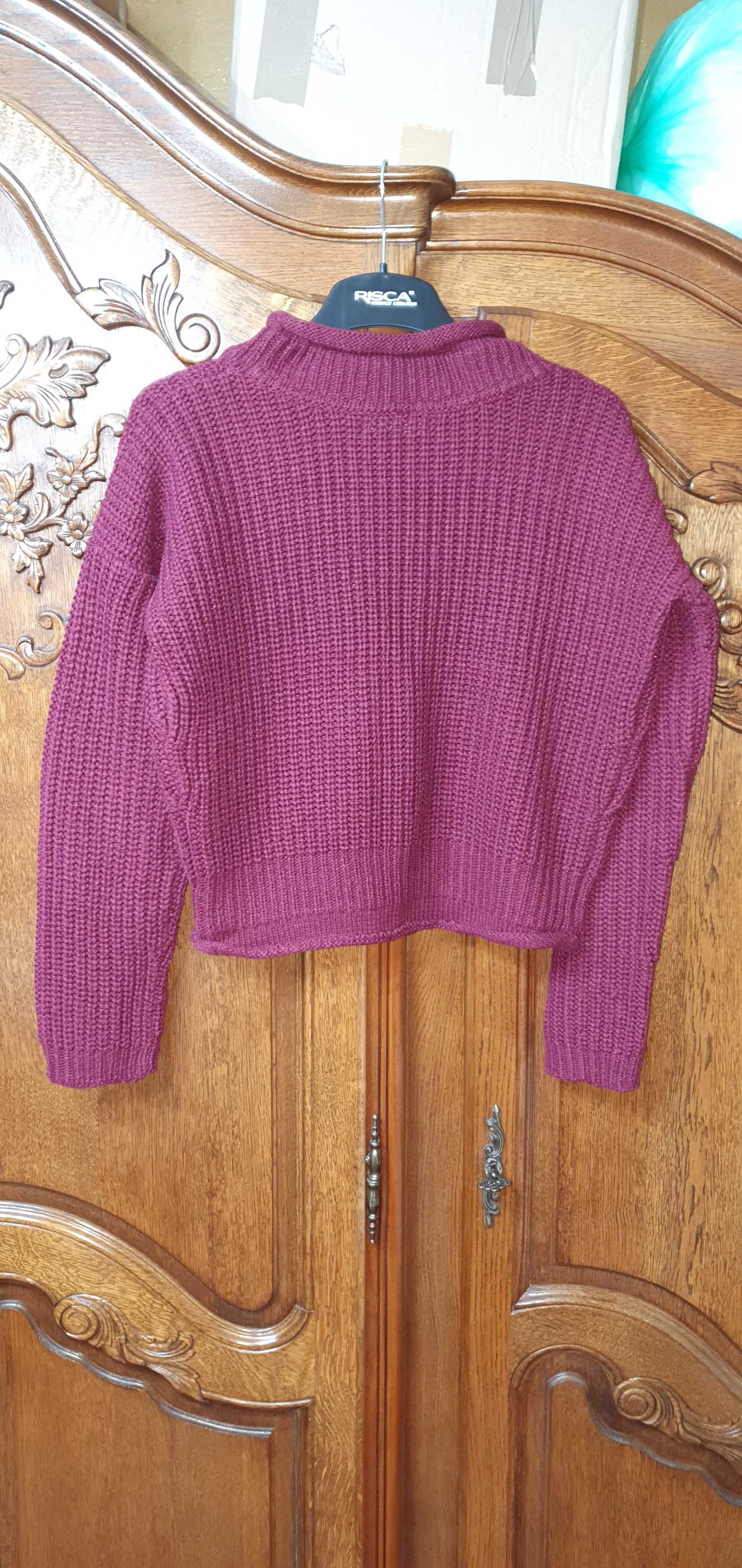 piękny sweter w kolorze ciemnej fuksji, rozmiar 40/42, ATMOSPHERE