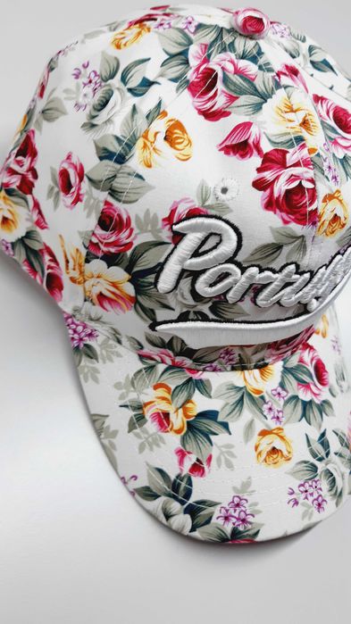 Boné estampado de senhora ou rapariga