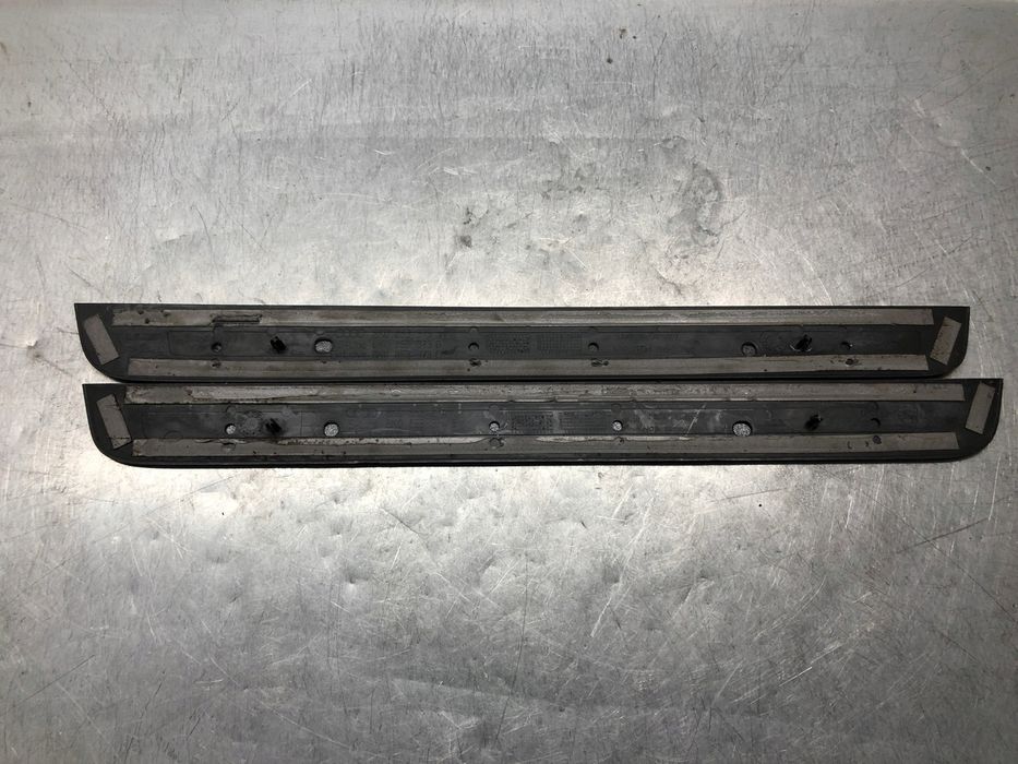 A4 B8 S Line nakładki Listwy Progowe Komplet