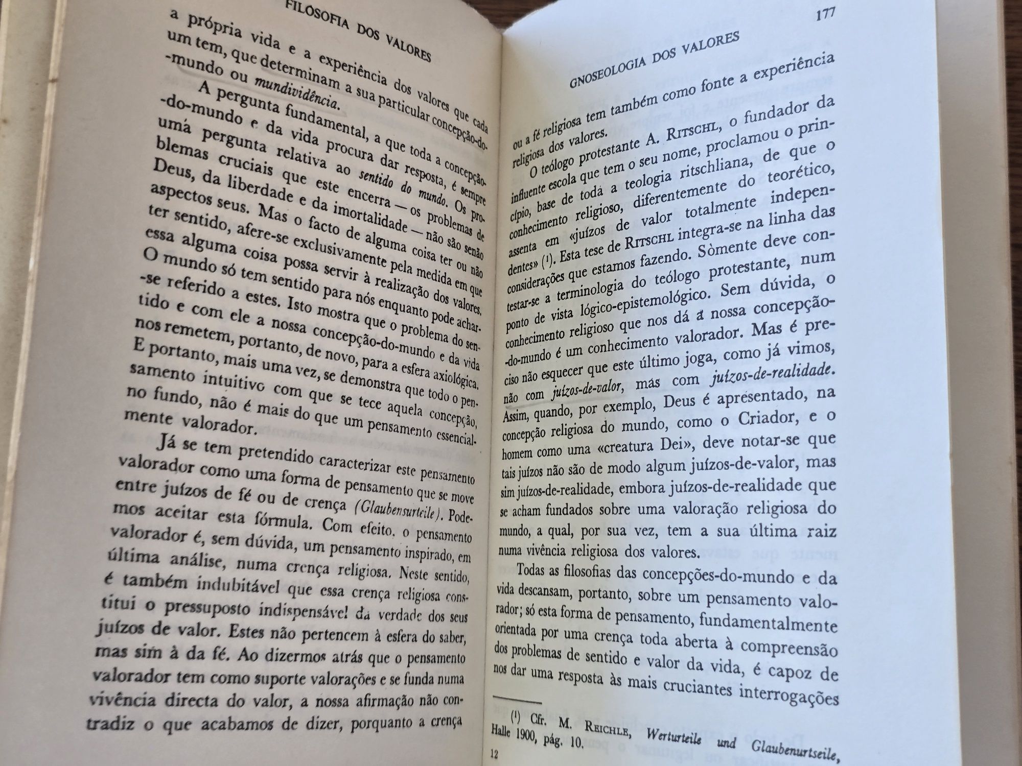 Livros jurídicos / Direito / 1 = 2,5€ / 10 = 20€