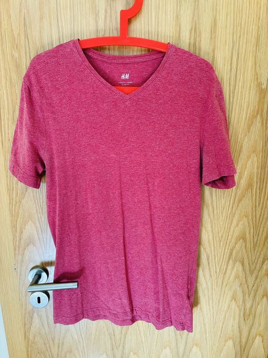 T‑shirt H&M bordeaux slim fit tamanho L