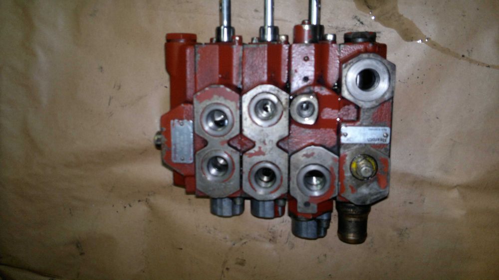 Rozdzielacz hydrauliczny  Linde 350