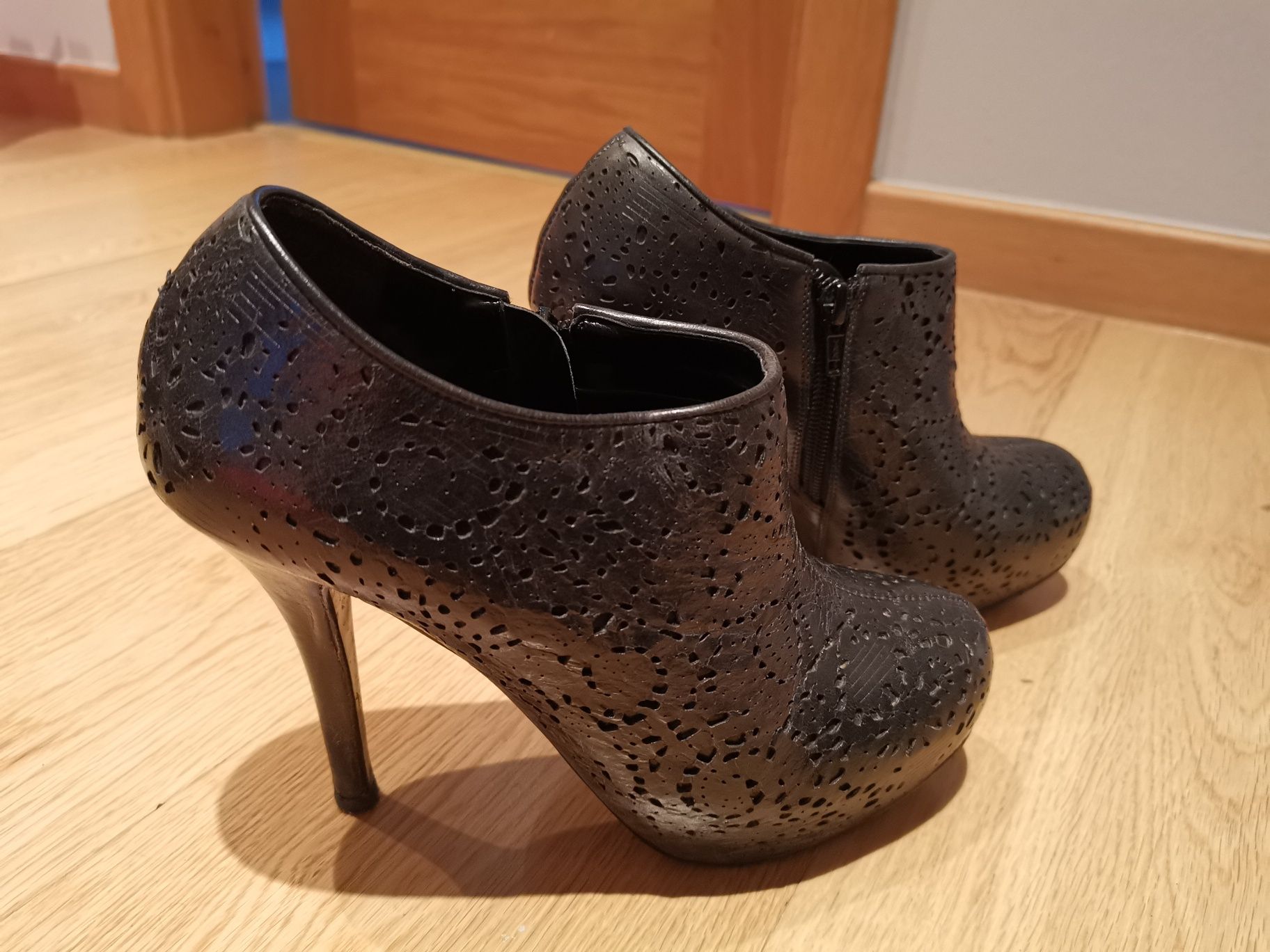 Botins Zilian 37, usados em bom estado