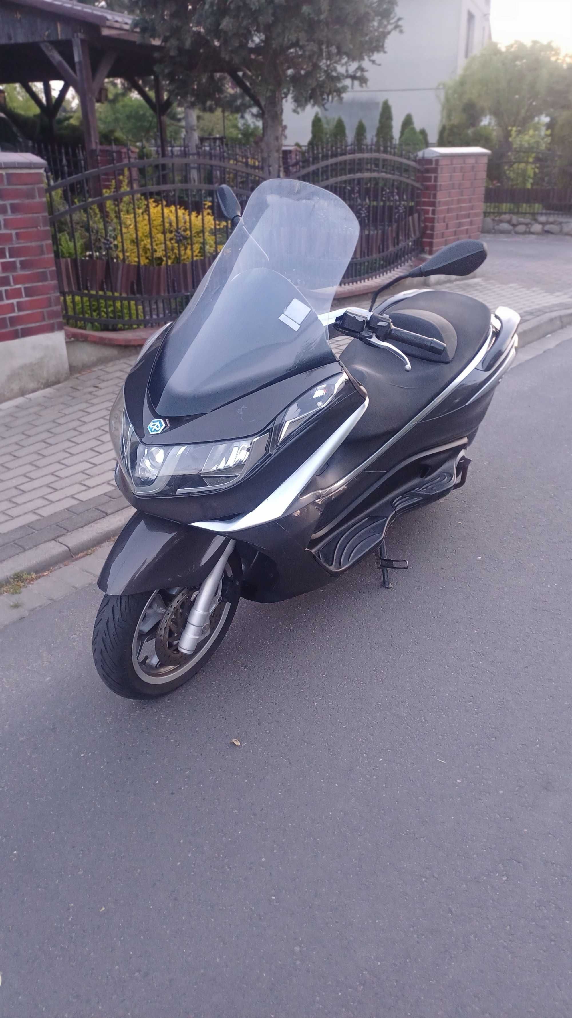 Piaggio x10 125 skuter